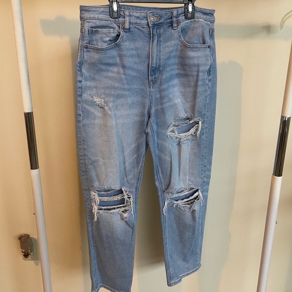 American eagle mom straight jean